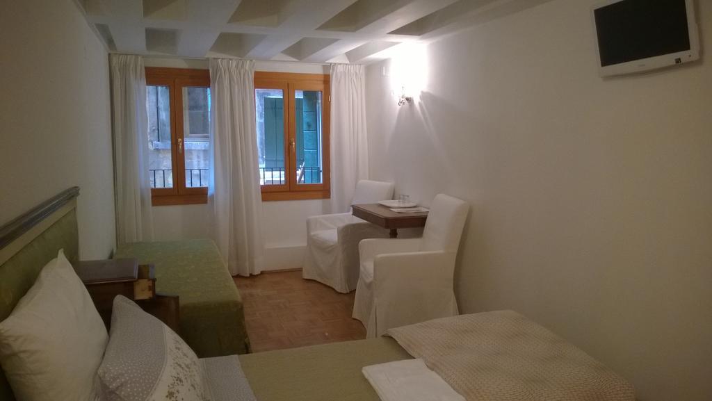 In Venice Back To San Marco Tourist Apartment Ruang foto